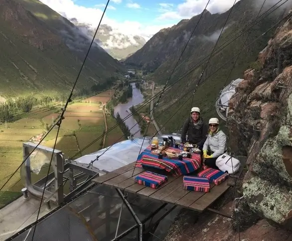 skylodge adventure dinner